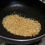 Noodles con piselli e carote