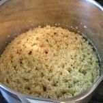 Piselli, carote e tempeh