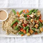 Piselli, carote e tempeh