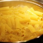 Rigatoni con peperonata