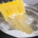 Spaghetti con le zucchine alla Nerano