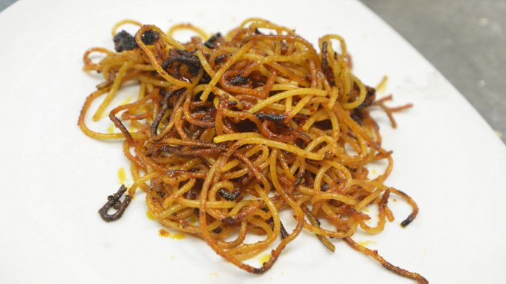 Spaghetti all'Assassina, con questo segreto sono irresistibili