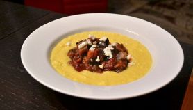 Polenta con sugo di tonno