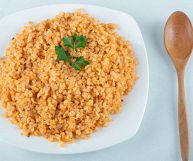 Un prodotto dall'alto potere saziante, perfetto per mantenere sotto controllo il peso: il bulgur si usa nelle zuppe ma anche per burger vegetali