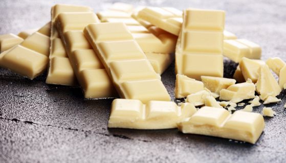 Cioccolato bianco: lavorazione, utilizzi e proprietà