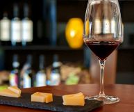 Colli di Parma DOC Lambrusco, vino ottimo con salumi e formaggi a pasta molle