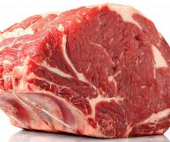 La costata di manzo è un taglio di carne nutriente e abbastanza grasso: vediamo quali sono le sue proprietà nutrizionali, i benefici e le controindicazioni