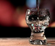 Crema di menta bianca: tutte le proprietà, i valori nutrizionali e i benefici.