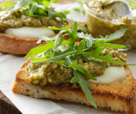 Crostoni di pane: classici o rivisitati sono sempre buonissimi