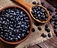 Vediamo insieme quali sono le caratteristiche principali e i valori nutrizionali legati ai fagioli neri e in quali ricette sono usati con maggiore frequenza