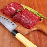 Il liquore Strega è una bevanda alcolica dalle antiche origini italiane: scopriamo le sue caratteristiche e le proprietà nutrizionali