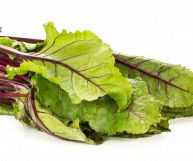 L'acquavite di lamponi è un delizioso distillato da usare anche su sorbetti e gelati: ecco la sua gradazione alcolica e i valori nutrizionali