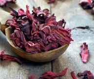 le foglie di ibisco sono un ingrediente ottimo per tante ricette