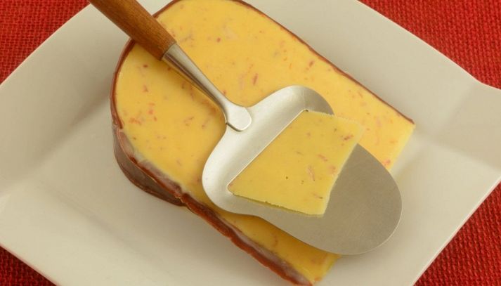 Tutto quello che devi sapere sul formaggio Gouda affumicato: come usarlo in cucina e come abbinarlo