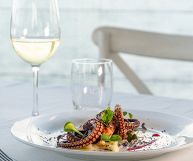 Friuli Grave Sauvignon DOC, vino ottimo con antipasti di mare e zuppe di pesce