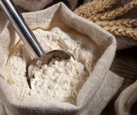 Apprezzata per le sue proprietà addensanti, la frumina viene utilizzata per rendere soffici gli impasti