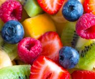 Vediamo insieme quali sono le caratteristiche di Fruttinsieme al liquore, quali sono i valori nutrizionali e come si usa in cucina per i migliori dessert