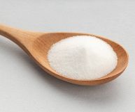 Il glutammato è un additivo ed esaltatore del sapore utilizzano nell'industria alimentare di tutto il mondo