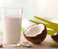 Il latte di cocco è un'alternativa gustosa al "classico" latte vaccino, nutriente e perfetto per chi è intollerante al lattosio