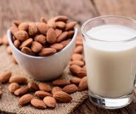 Il latte di mandorla è un ingrediente ottimo per tante ricette