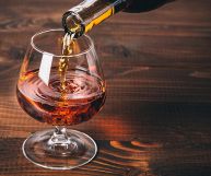 Un liquore iconico e speziato di origine scozzese, che cos'è il liquore Drambuie