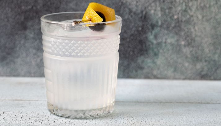 Scopriamo insieme le caratteristiche principali e i valori nutrizionali dell'Old Tom Gin, una versione speciale di quello tradizionale e usato in tantissimo cocktail
