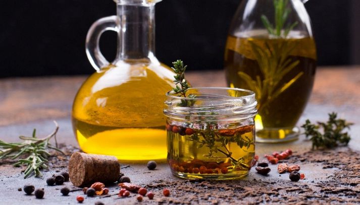 Proprietà a valori nutrizionali dell'Olio extravergine d'oliva al pepe rosa
