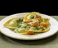 I pansotti sono un tipo di pasta fresca all’uovo ripiena di un miscuglio di erbe: un ingrediente tanto povero quanto completo, ideale per molte ricette