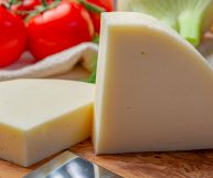 Il provolone dolce è un formaggio molto utilizzato in cucina e particolarmente gradito dai consumatori ma bisogna porre attenzione a non eccedere