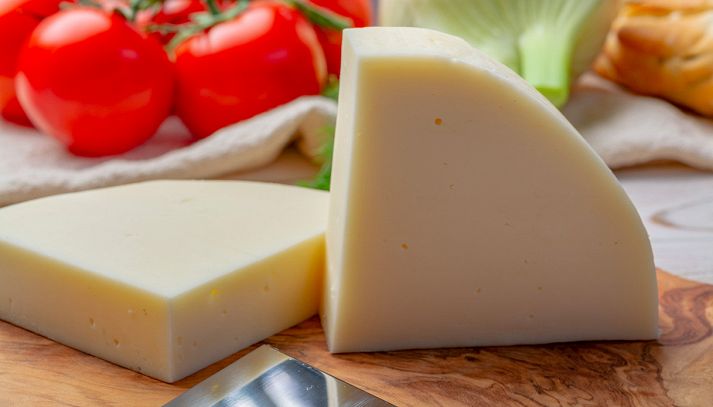 Il provolone dolce è un formaggio molto utilizzato in cucina e particolarmente gradito dai consumatori ma bisogna porre attenzione a non eccedere