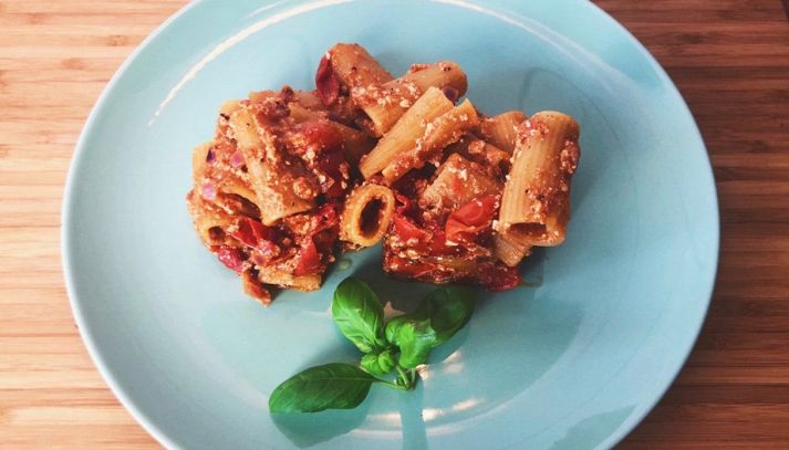 rigatoni pomodori acciughe