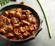 Il sugo di agnello è una salsa rustica che si ottiene con il taglio al coltello della carne: vediamo quali sono le caratteristiche e i valori nutrizionali