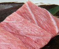 Scopriamo insieme la ventresca di tonno: come usarla in cucina, valori nutrizionali, benefici e controindicazioni dell’ingrediente