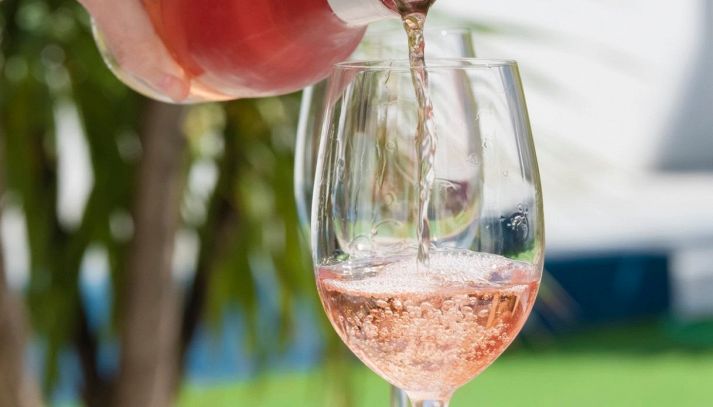 Il vino rosato è un ingrediente ottimo per tante ricette