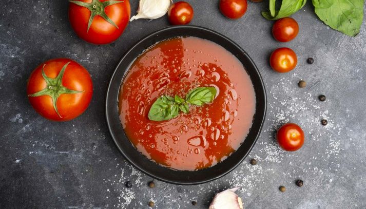 La zuppa di pomodoro è sia una ricetta che un ingrediente gustoso: scopriamone insieme i valori nutrizionali, le caratteristiche e le proprietà principali