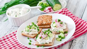 Ricetta tartine zucchine e cetrioli