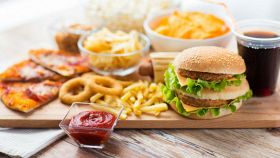 Junk food: gli effetti del cibo spazzatura sul nostro corpo
