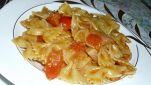 Farfalle con pomodorini e mozzarella di bufala