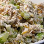 Insalata di pollo in yogurt