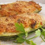 Zucchine ripiene ai peperoni e ventresca