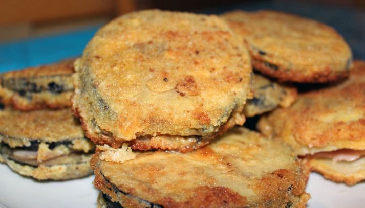 Sandwich fritti di melanzane