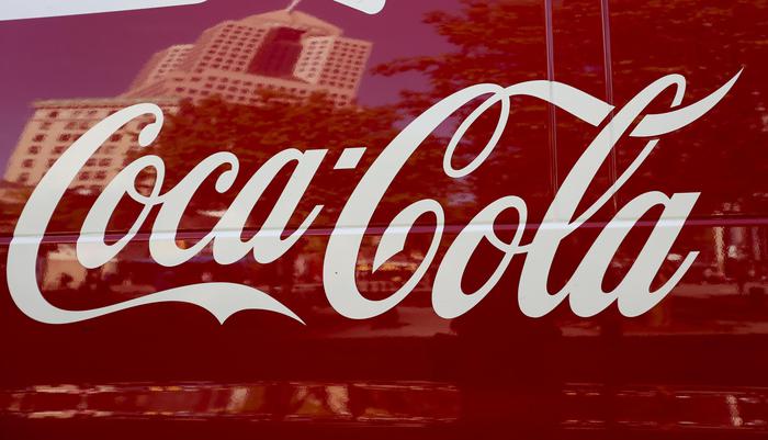 Coca Cola, lavoriamo a un drink che contiene marijuana