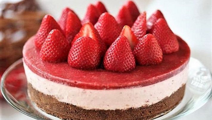 Ricetta Cheesecake alle fragole - Le Ricette di Buonissimo