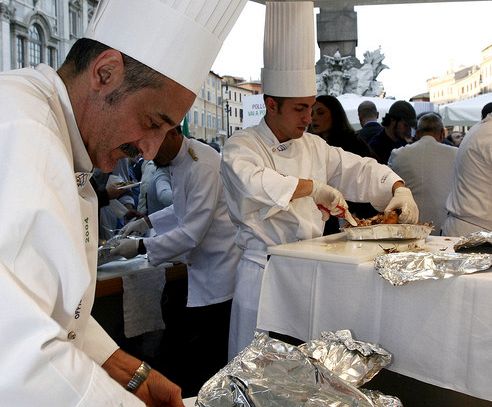 Il 2 ottobre è il #Polloarrostoday, piatto simbolo della nonna