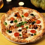 Pizza peperoni e tonno