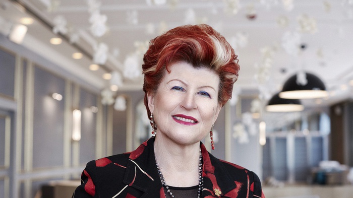 Premio alla carriera a Annie Féolde chef Enoteca Pinchiorri
