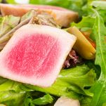 Filetto di tonno con insalata