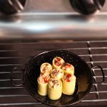 Paccheri ripieni di burrata e alici con salsa alla marinara