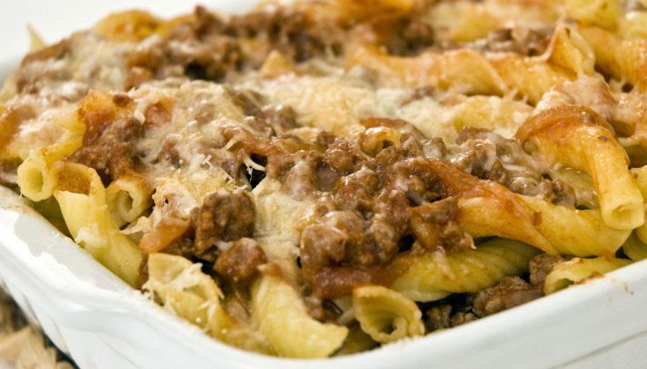Ricetta Pasta al forno con ragù e besciamella - Le Ricette di Buonissimo