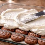 panna sopra biscotti pan di stelle
